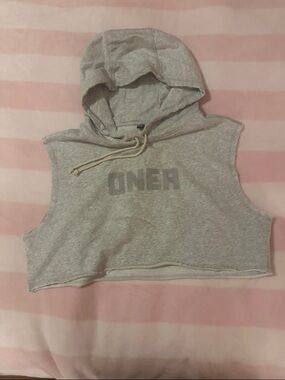 Oner Active Gray Cropped Sleeveless Hoodie